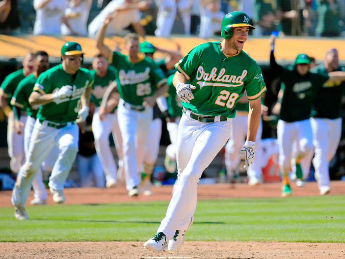 matt-olson-walk-off-athletics.jpg
